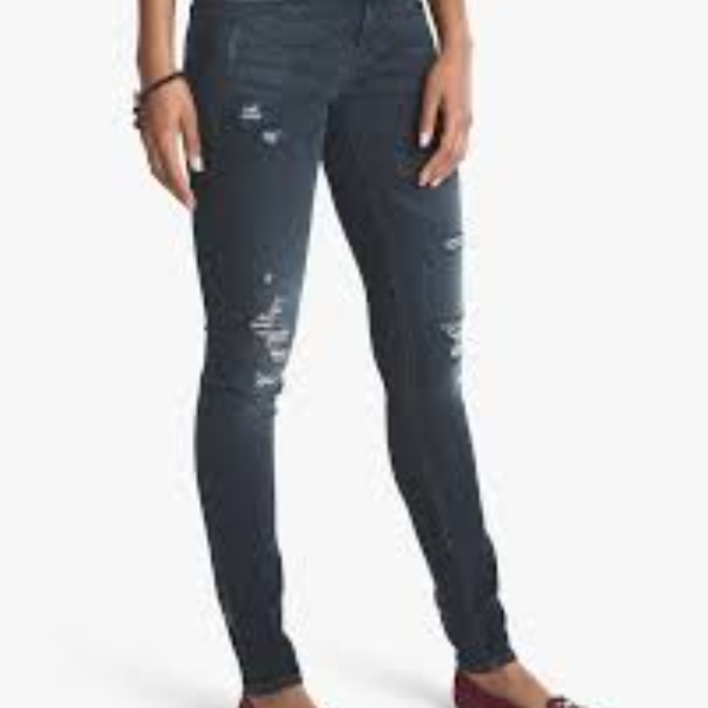 ●White house Black Market  Jean's